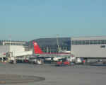 northwest-A319-DTW-112003-01.jpg (25368 bytes)