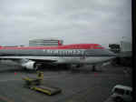 northwest-B747-sea060803-01.jpg (263535 bytes)