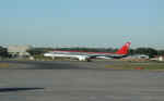 nwa-b757-msp-092002-02.jpg (163693 bytes)