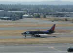 swa-b737-pdx-082202-01.jpg (109748 bytes)