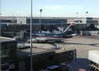 usair-B737-msp120901-01.jpg (191152 bytes)