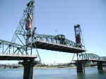 pdx-br-hawthorne-080902-05.jpg (458215 bytes)