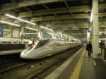 shinkansen-500series-hiroshima-061503-02.jpg (415148 bytes)