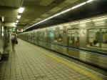 osaka-hr-Y-hommachi-061403-01.jpg (488252 bytes)