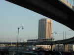 lax-lr-gold-chinatwn-031604-05.jpg (510974 bytes)