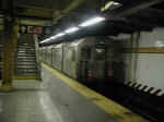 nyc-hr-C-14th-102904-01.jpg (44690 bytes)