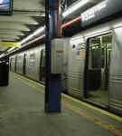 nyc-hr-S-Grand-052003-01.jpg (178229 bytes)