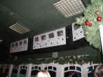 pdx-mr-santaland-122204-06.jpg (72681 bytes)