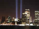 nyc-lman-twinlights-040502-07.jpg (412575 bytes)