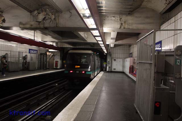 Paris Metro Concorde