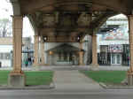 chi-hr-gr-Garfield-042305-03.jpg (64210 bytes)